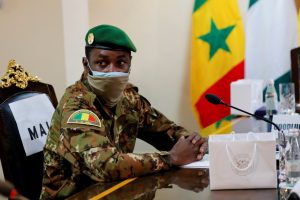Mali : Le Président Assimi Goïta impose un moratoire des activités politiques