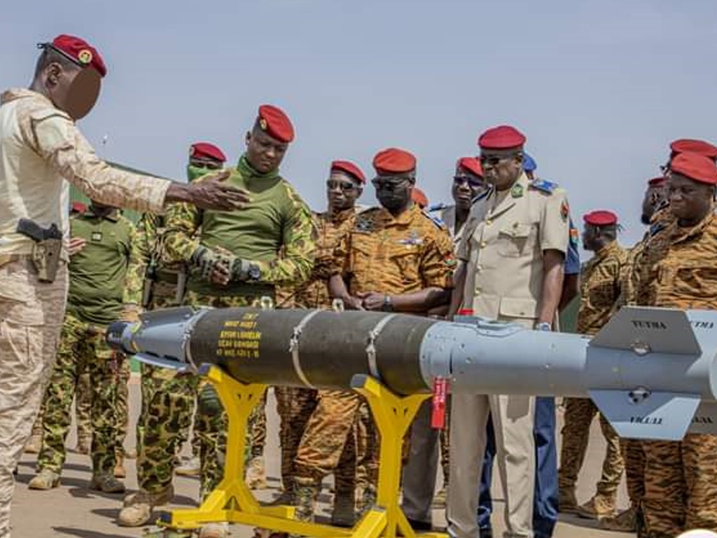 Burkina Faso : Le Président Ibrahim Traoré acquiert une nouvelle escadrille de drones de haute technologie pour renforcer la lutte antiterroriste